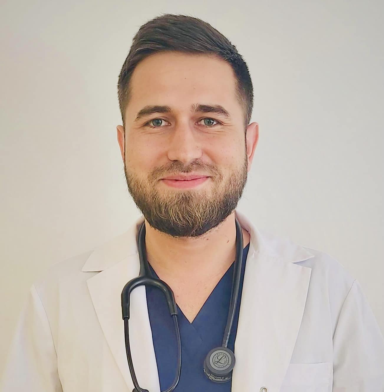 Lekarz Internista Maciej Bielicki Biopsja tarczycy USG