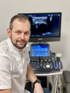 dr Krystian Krzemianowski Radiolog wykonuje USG